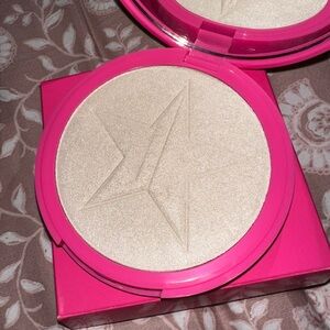 Jeffree Star Skin Frost Highlight